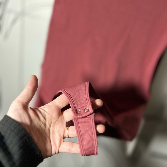 NEW Aura Mauve Thong Bodysuit, High Neck Chic Material, Size M/L - Picture 9 of 10